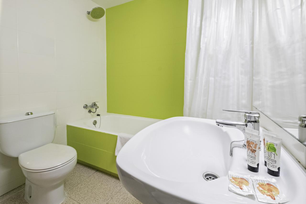 Twin Room Mar Amantis II